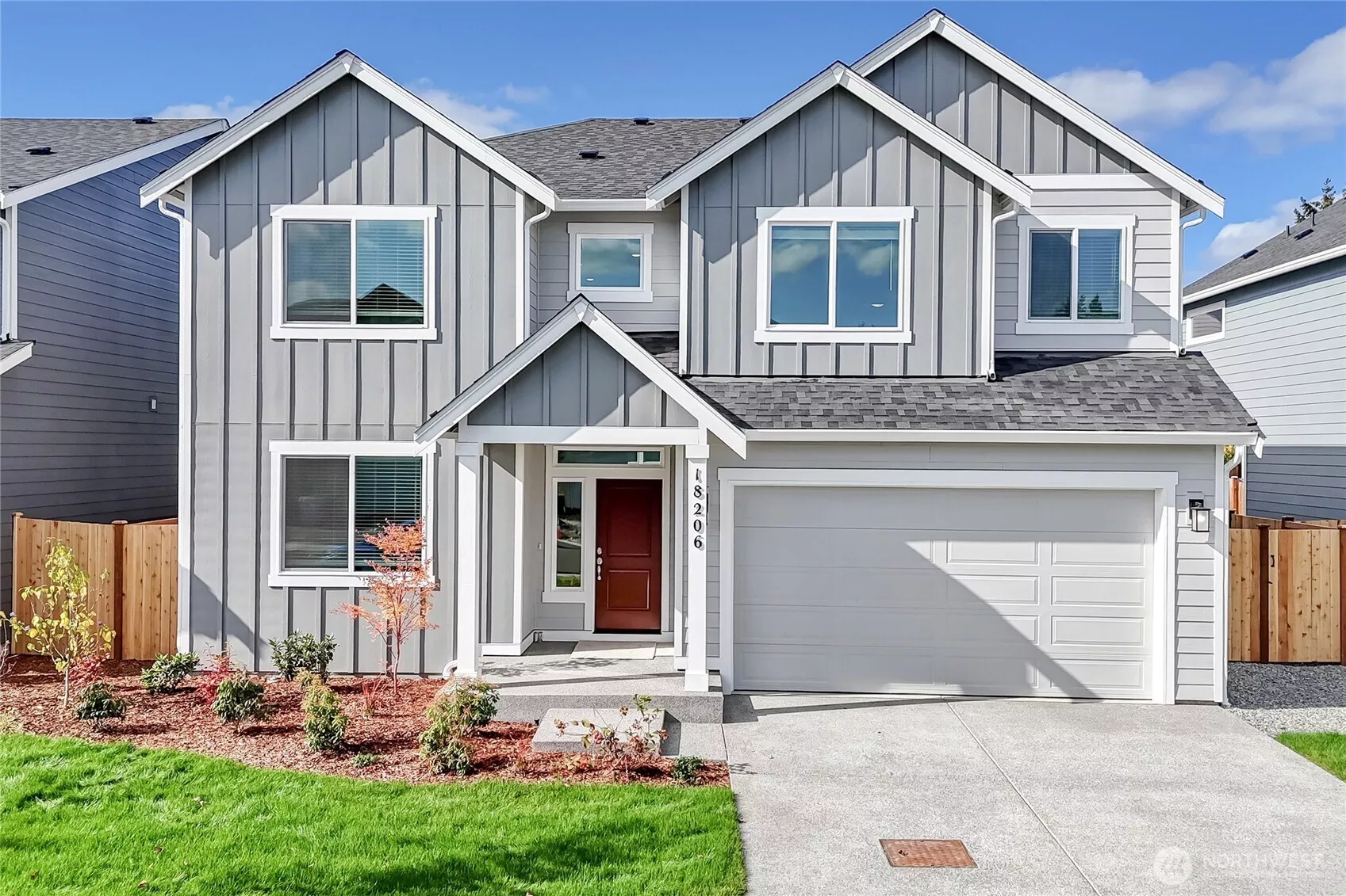 Photos are from a previously built Magnolia plan in the community. They may show a color or upgrade that is no longer available. They do demonstrate the quality materials and attention to detail that you will find in a Rush home.