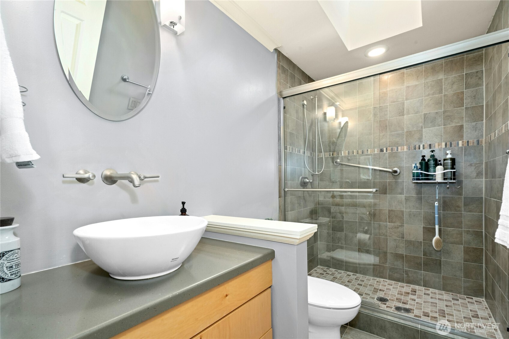 Second Bath...also updated with yet another skylight