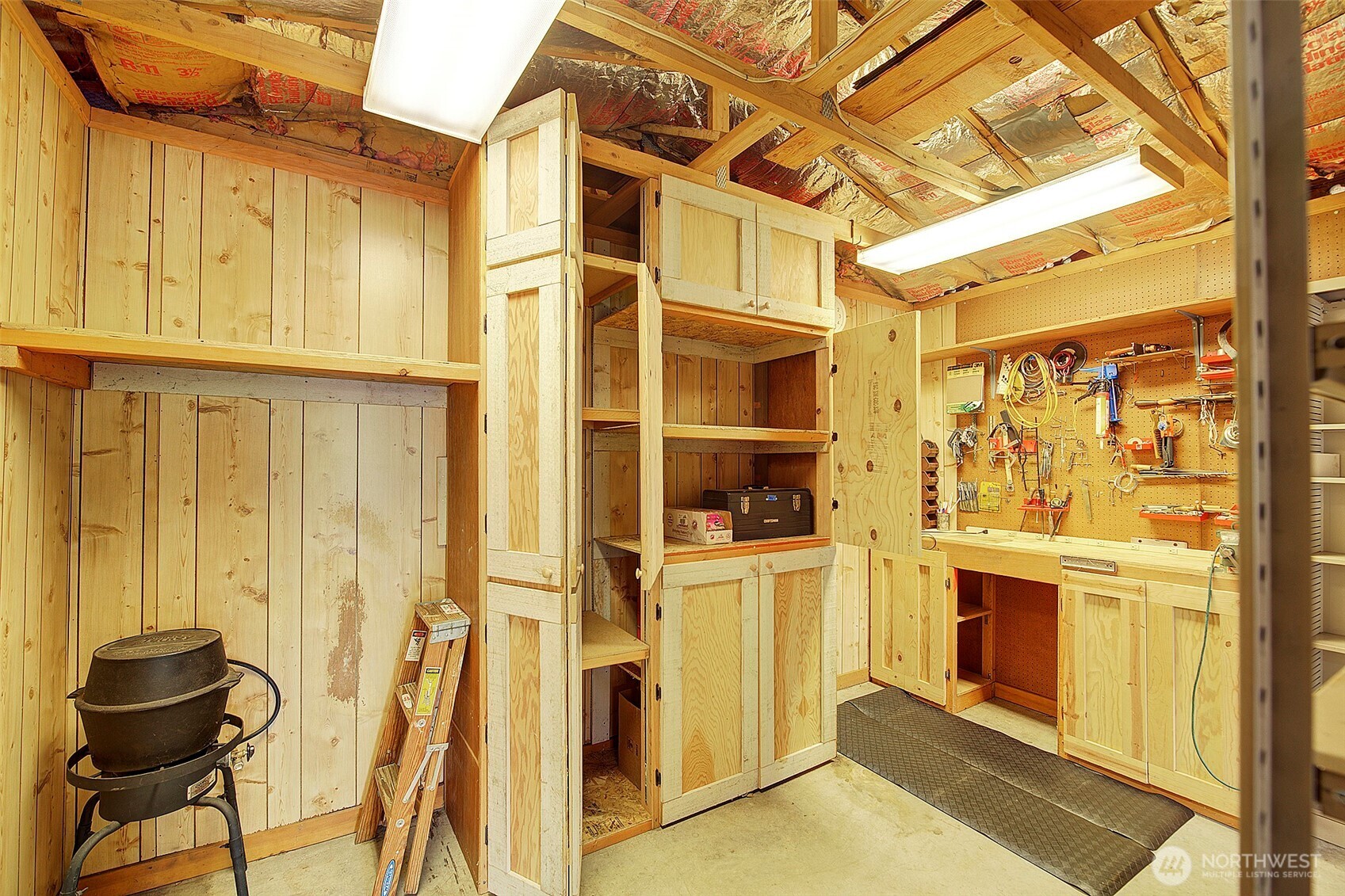 Inside shed/workshop/storage (with electricity)