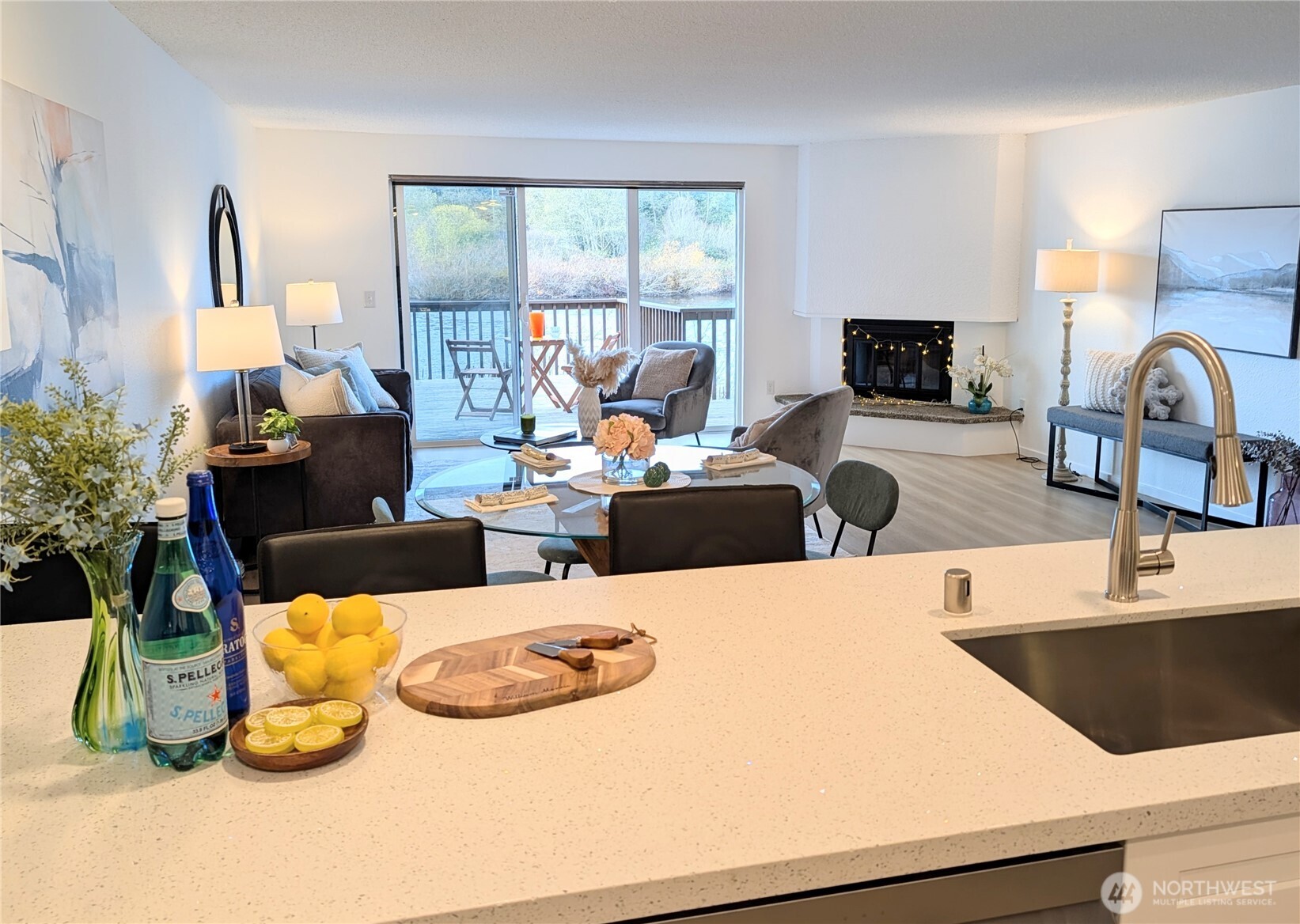 Lake views from everywhere!