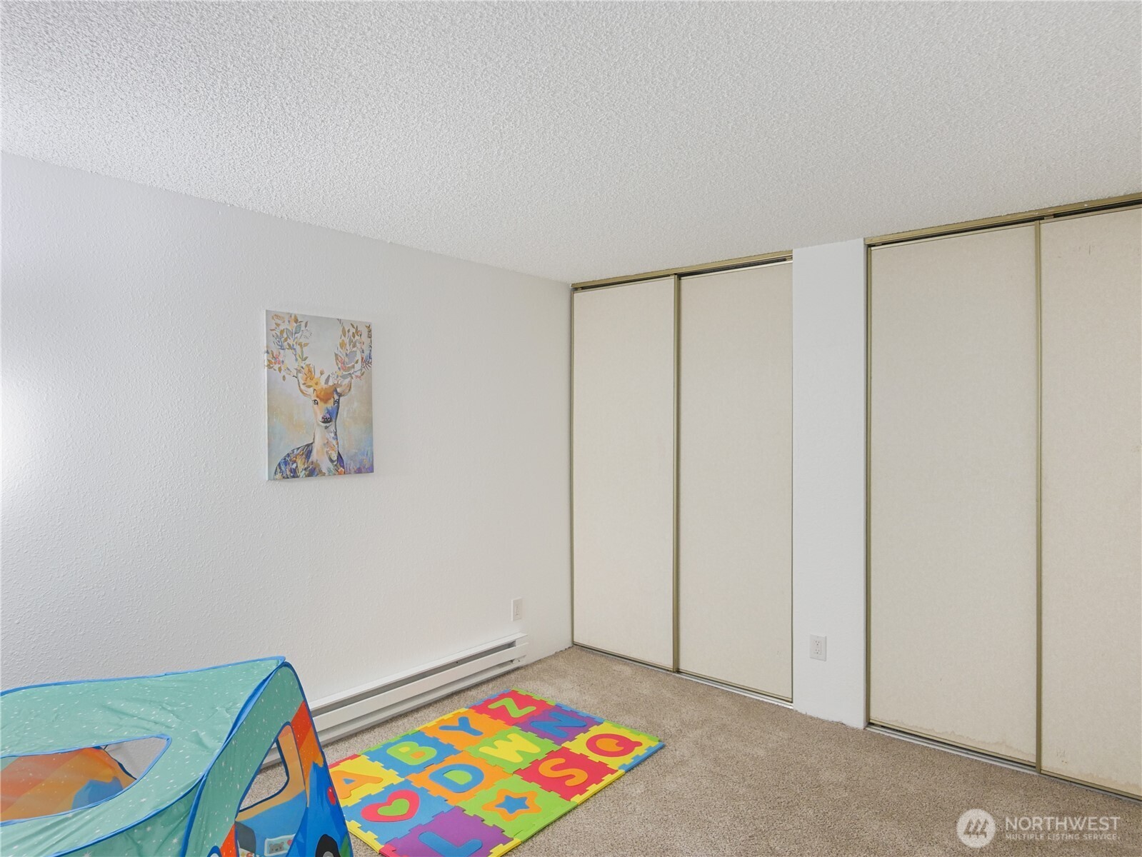 Very spacious 2nd BR!