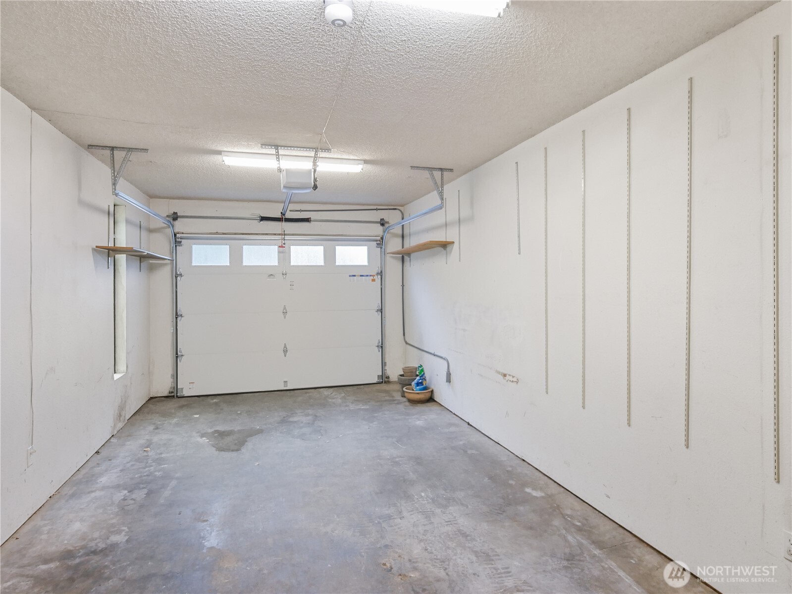 3rd BR w/large closet