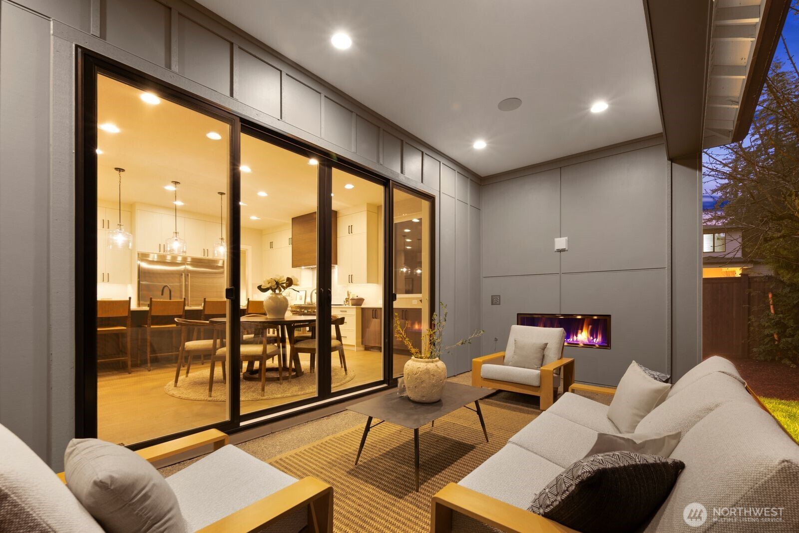 Covered Porch w/Gas Fireplace