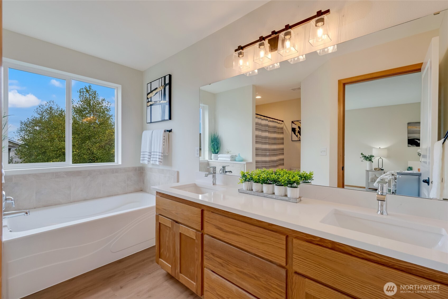 Primary ensuite bathroom