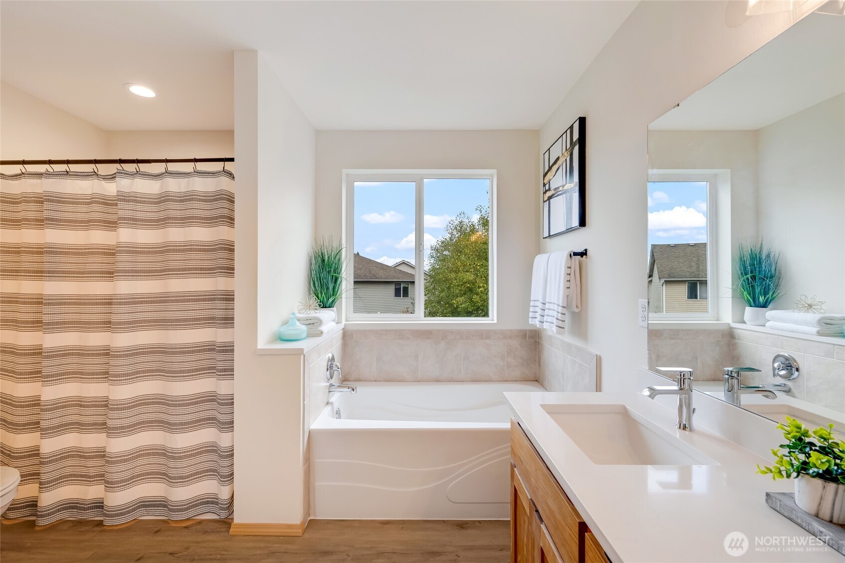 Primary ensuite bathroom