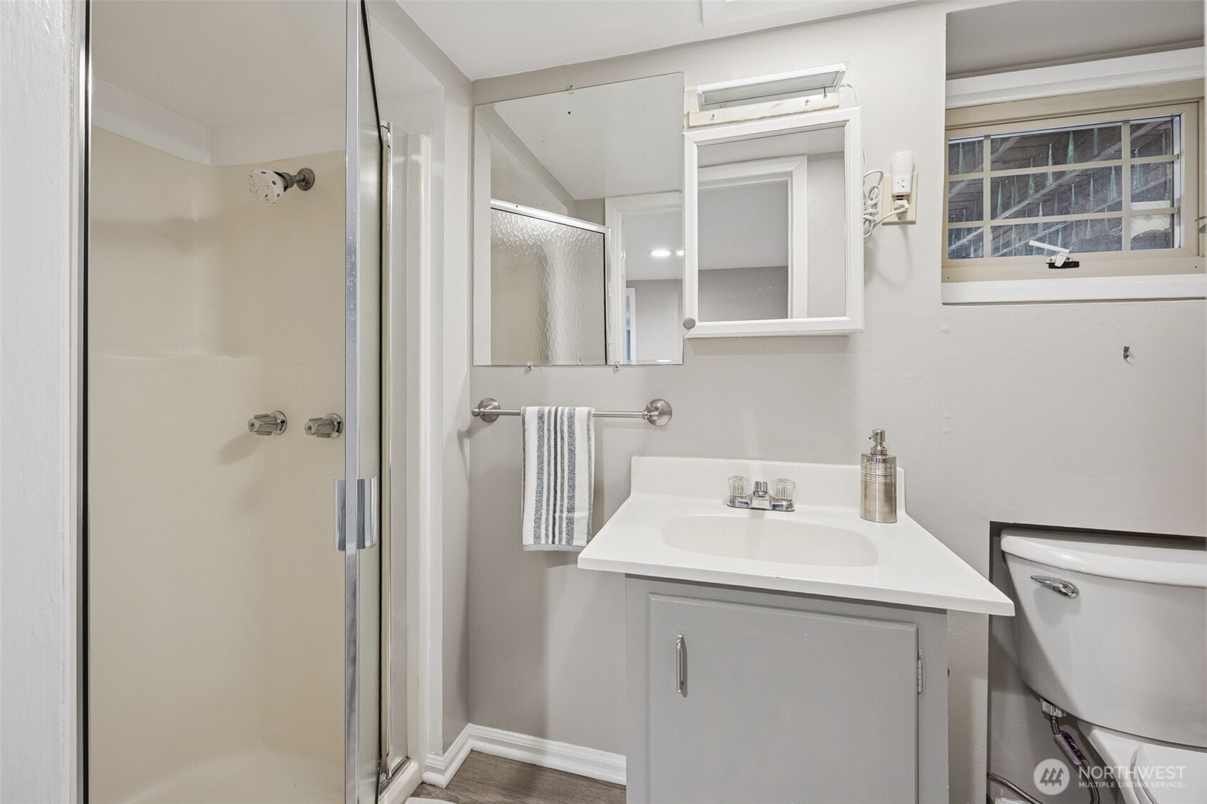 Lower level 3/4 bath