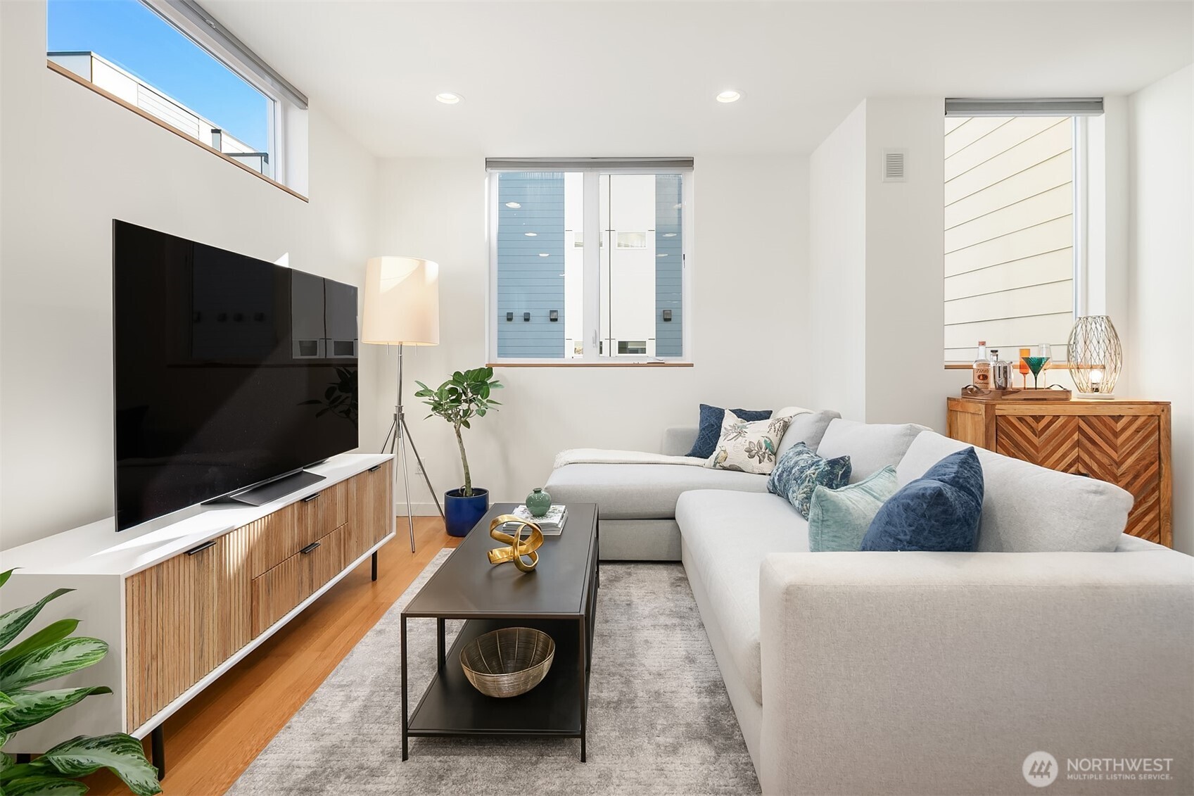 Home is flooded with light!