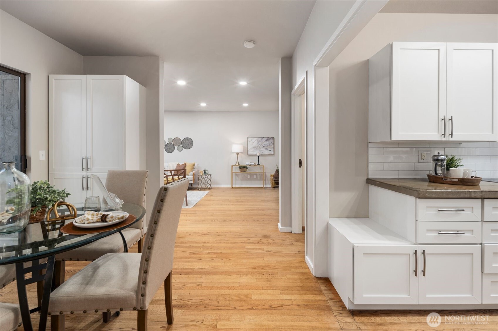 Open and inviting dining area.