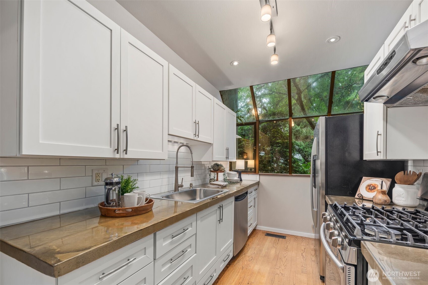 Scenic outlook featuring colorful flowers and leafy trees