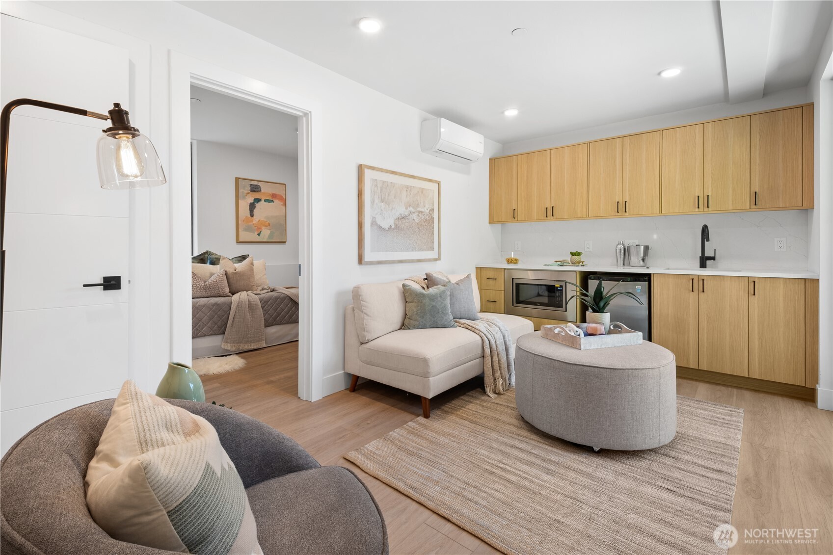 Lower Level w/Separate Entrance.