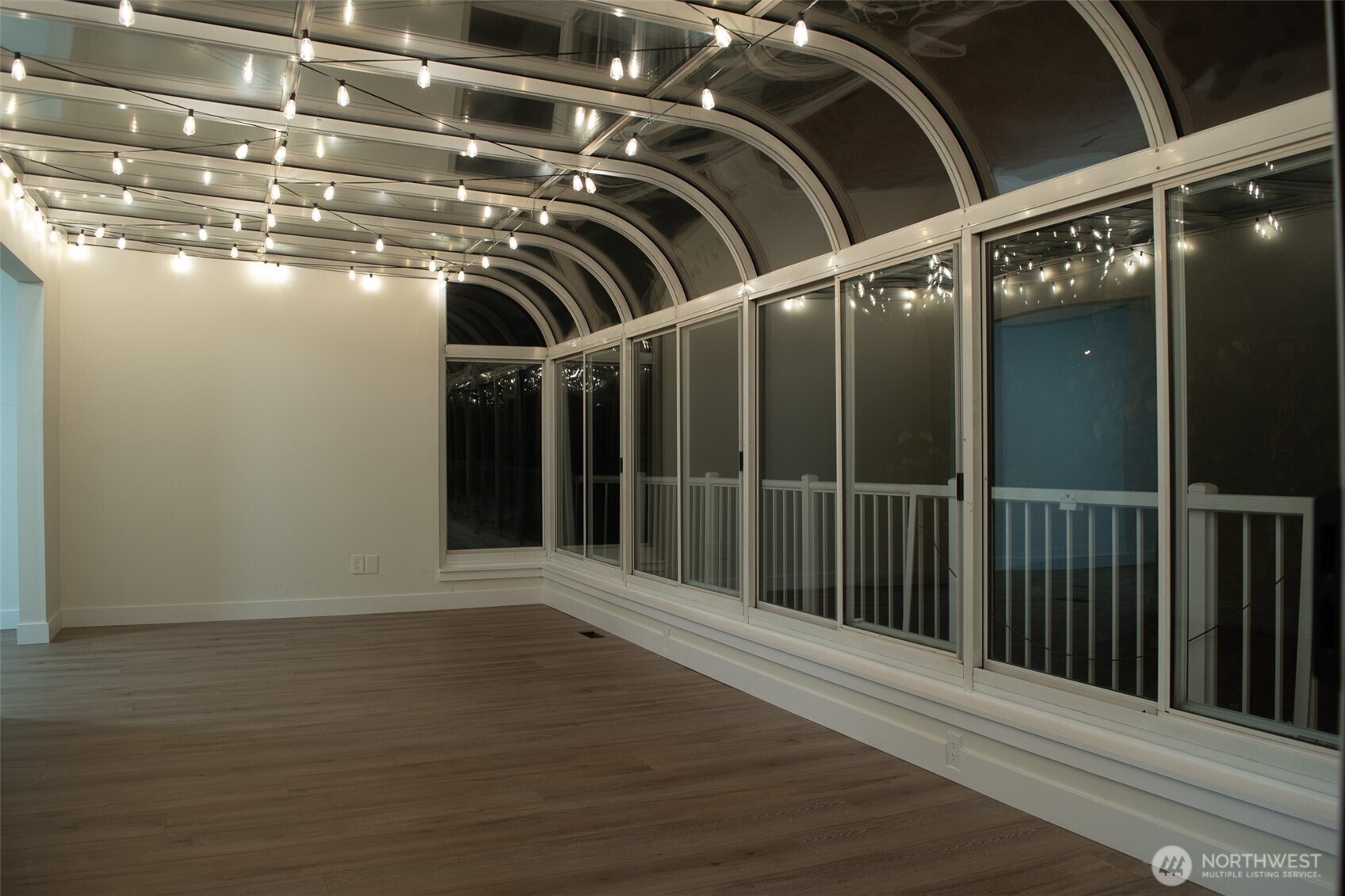 Solarium - Main Floor