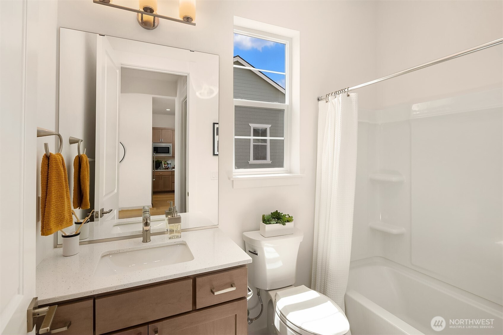 Photos are for illustrative purposes