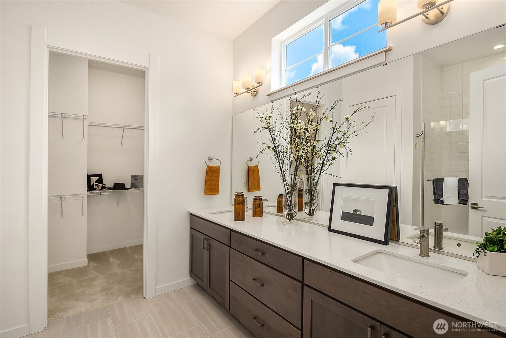 Photos are for illustrative purposes