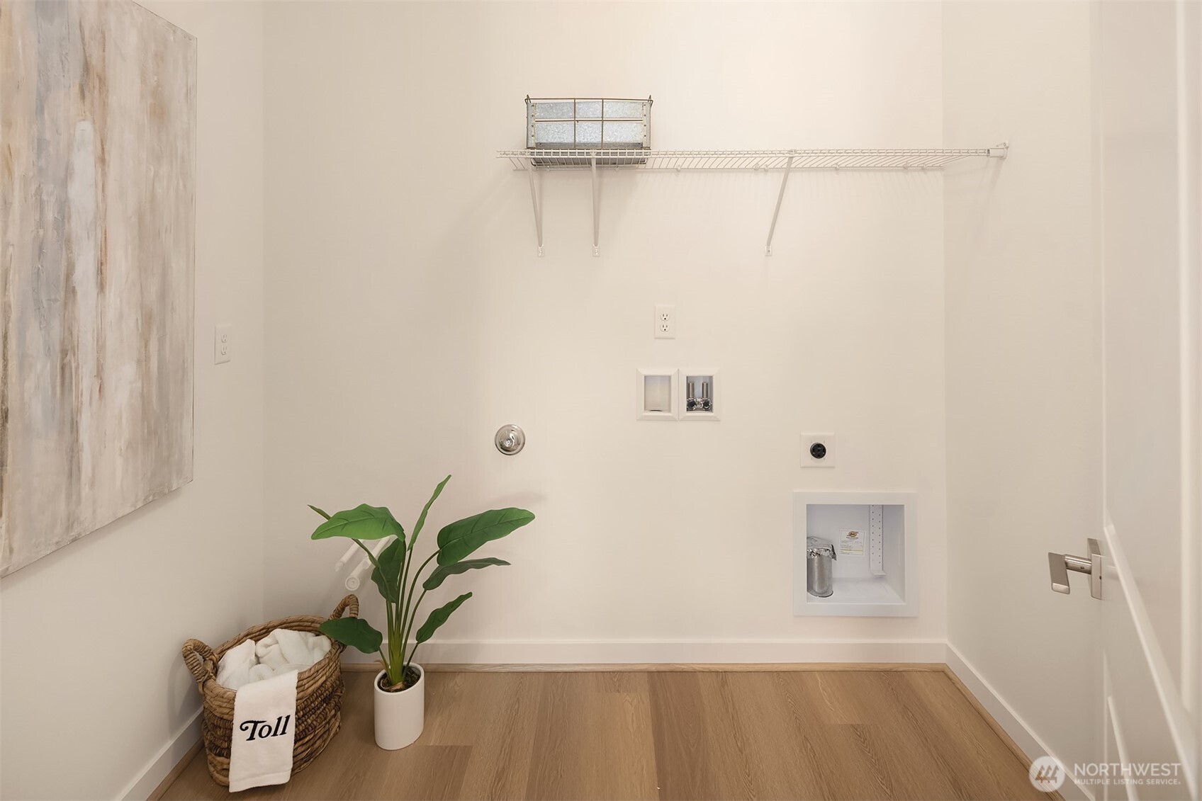 Photos are for illustrative purposes