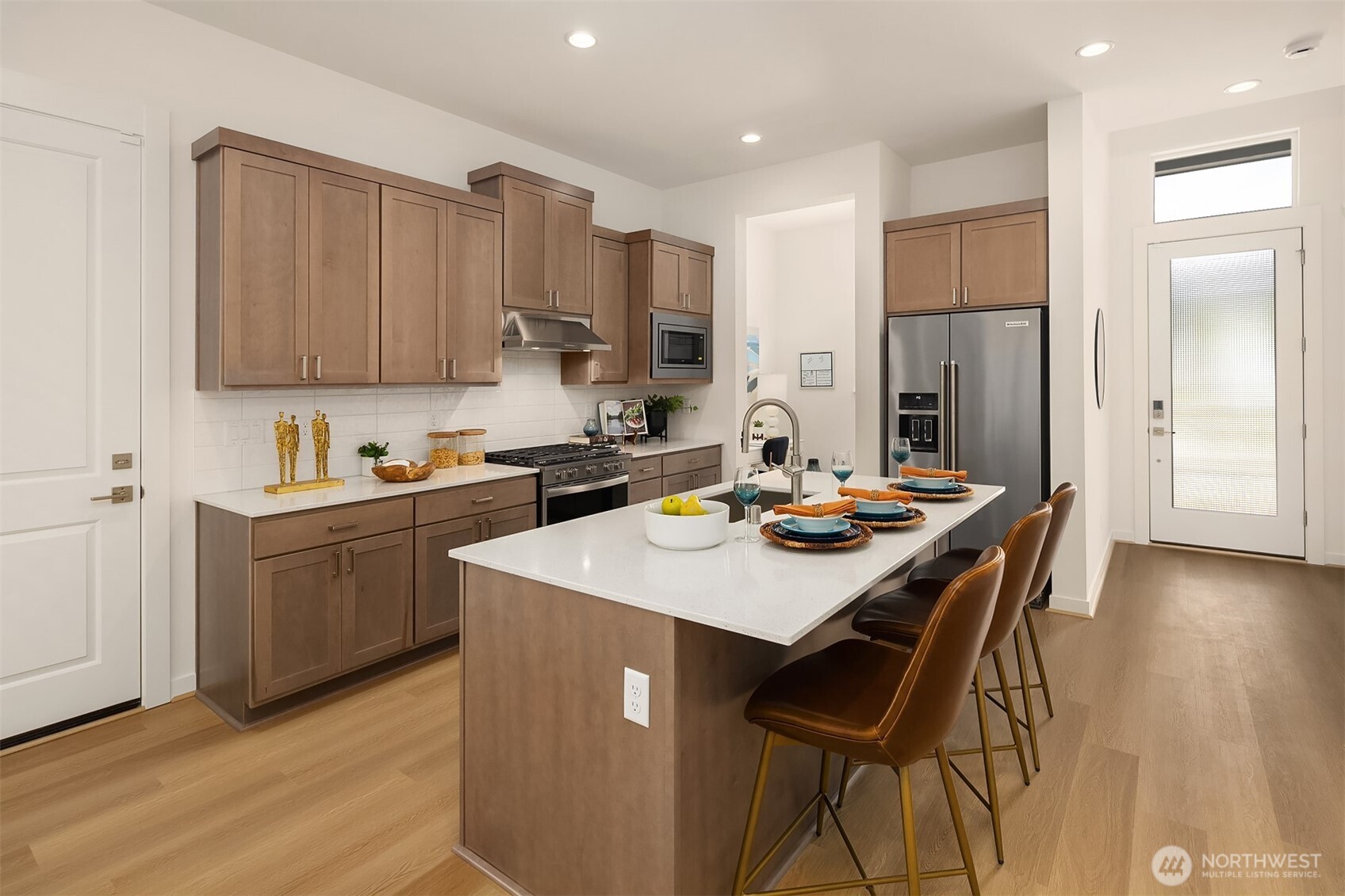 Photos are for illustrative purposes