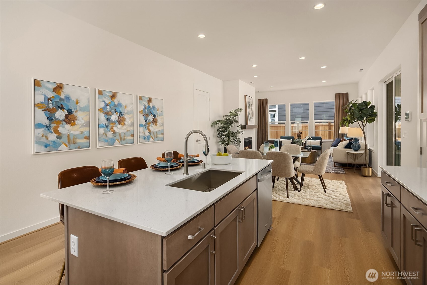 Photos are for illustrative purposes