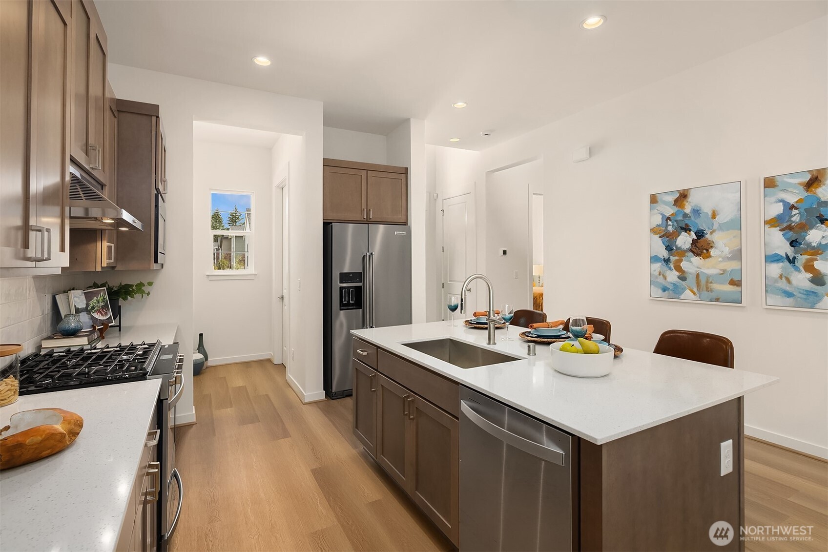 Photos are for illustrative purposes