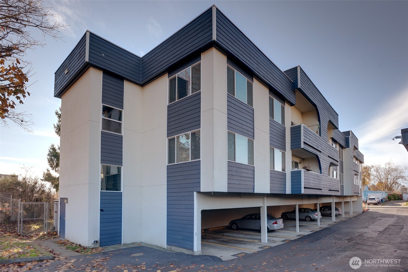 Storage on the balcony.