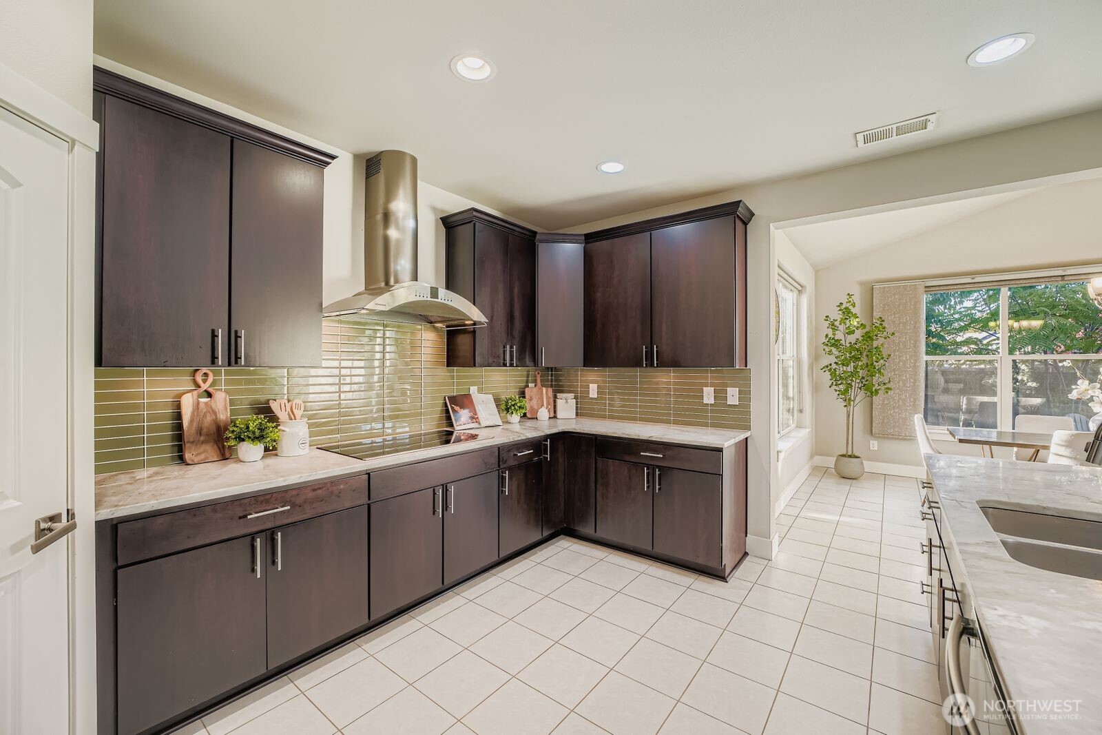 A chef's kitchen is a cook's dream.