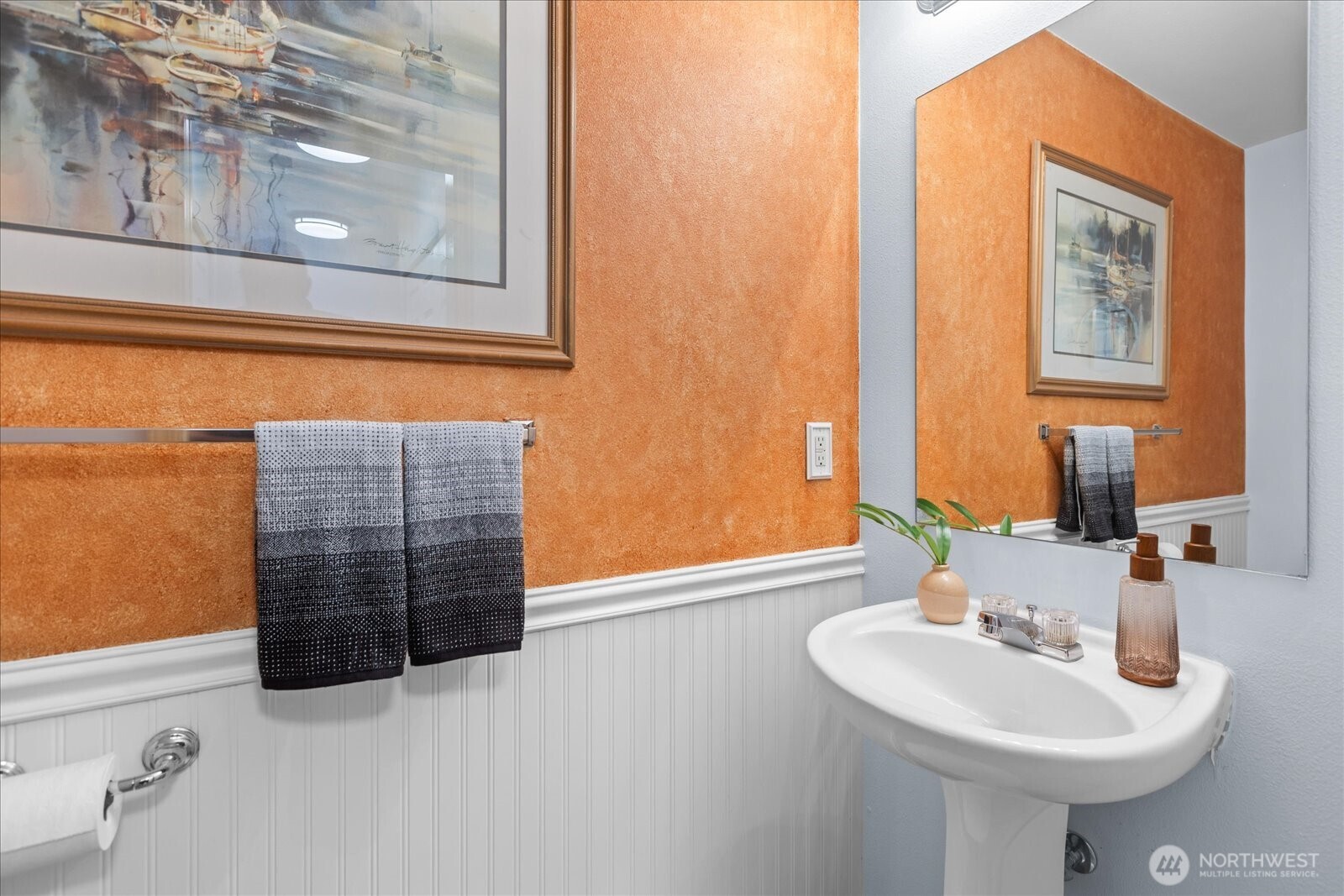 Large primary suite. Perfect for peace and quiet.