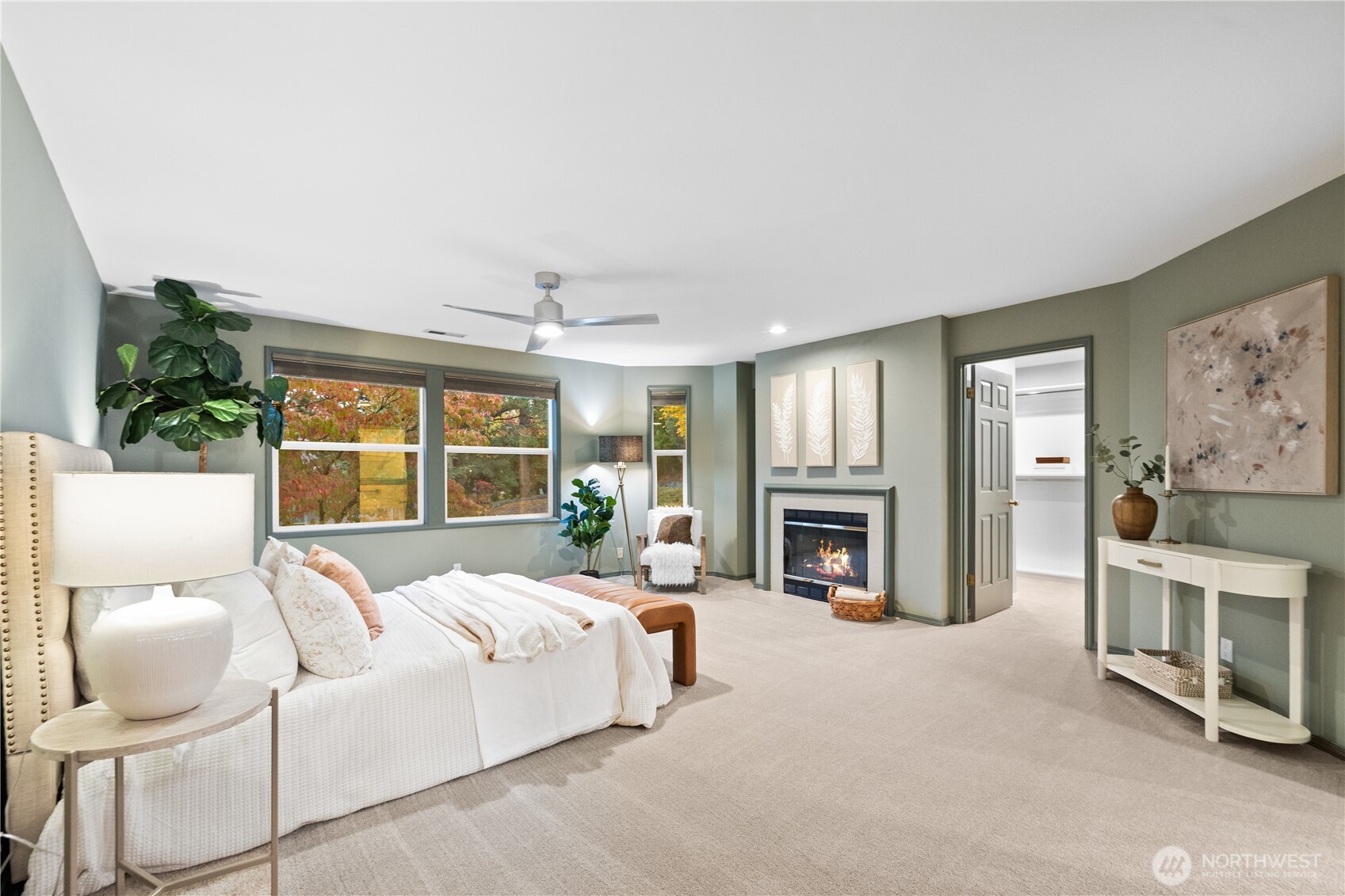 Huge master bedroom with fireplace