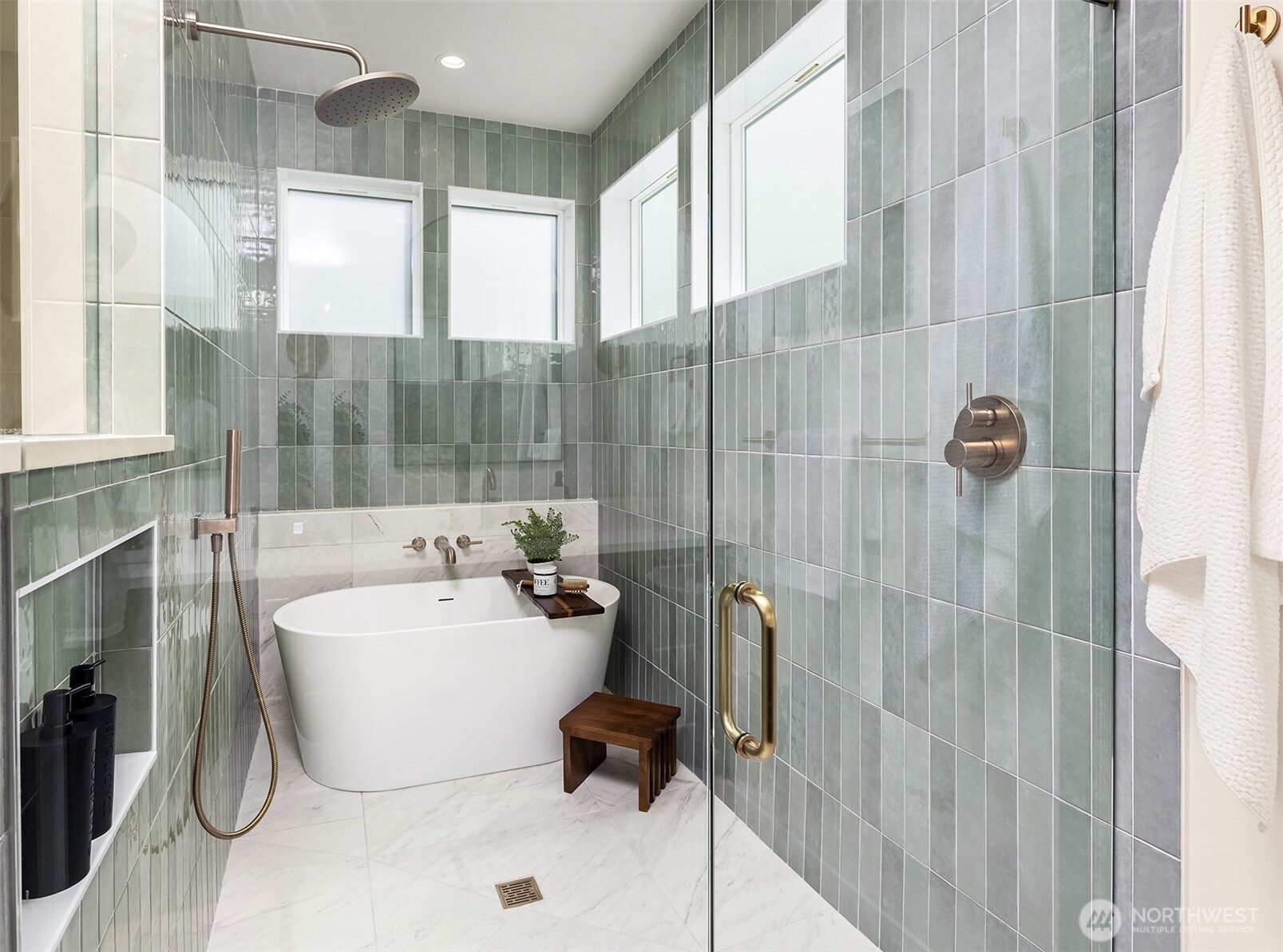 spa-like shower and large soaking tub