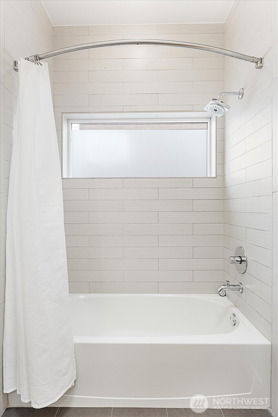 Large soaking tub is great for spa-like experiences!