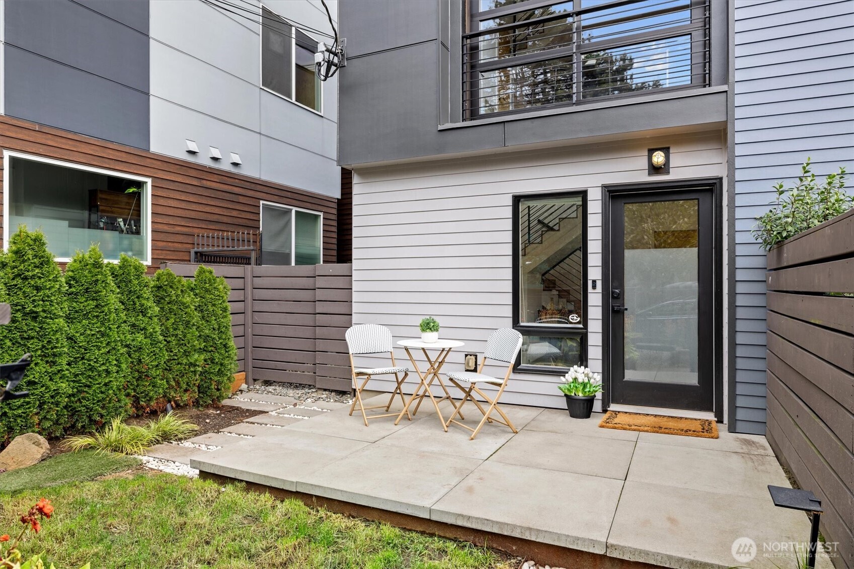 Welcome to modern living in Cap Hill! Minutes to shopping, dining, parks! A coveted location, and in the heart of it all!