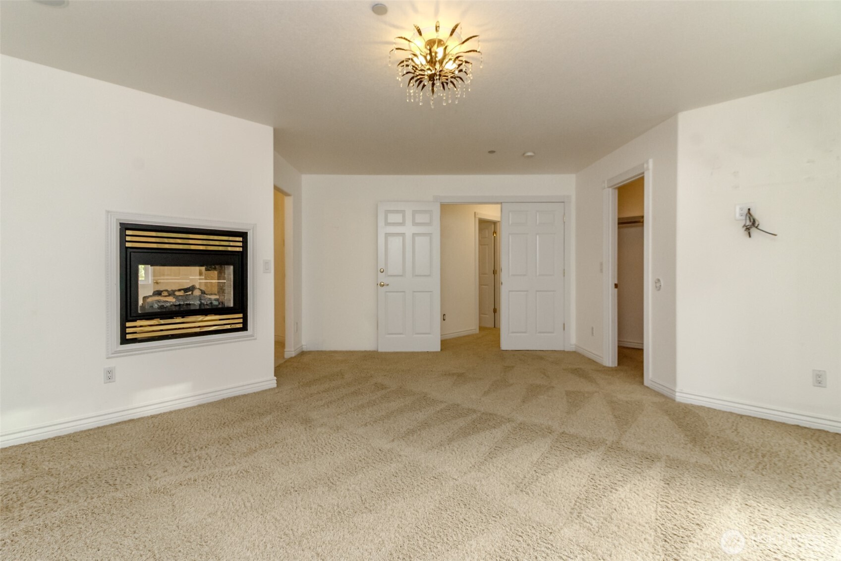 Primary bedroom with  ensuite.