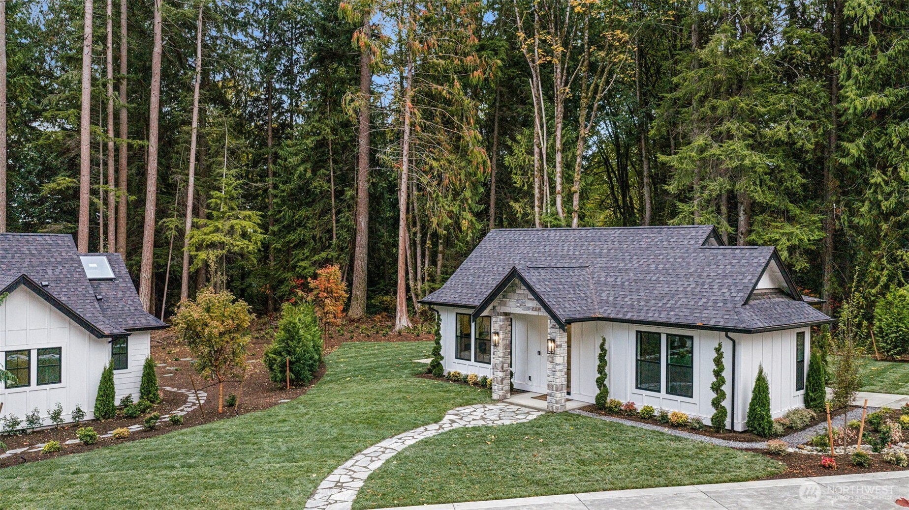 Beyond the commute, daily life expands with Lake Sammamish, Marymoor Park, and miles of scenic trails nearby.