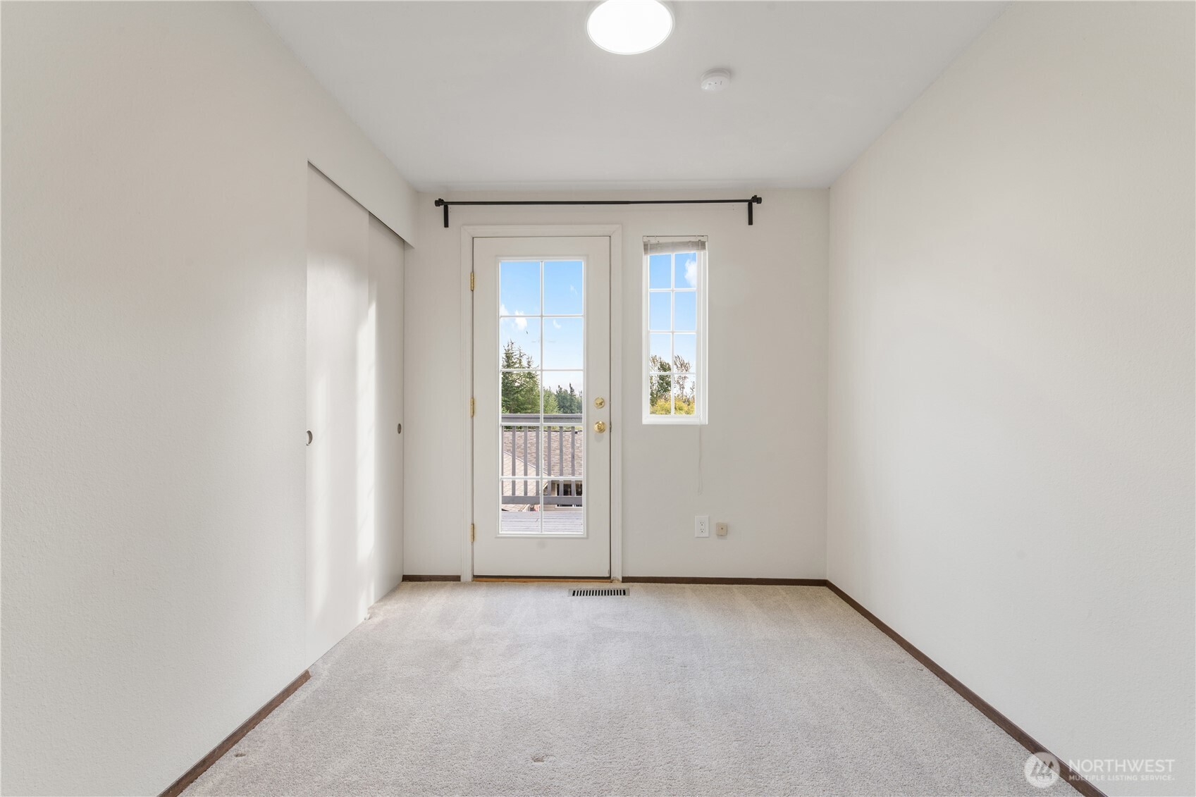 Second floor bedroom2 with deck access