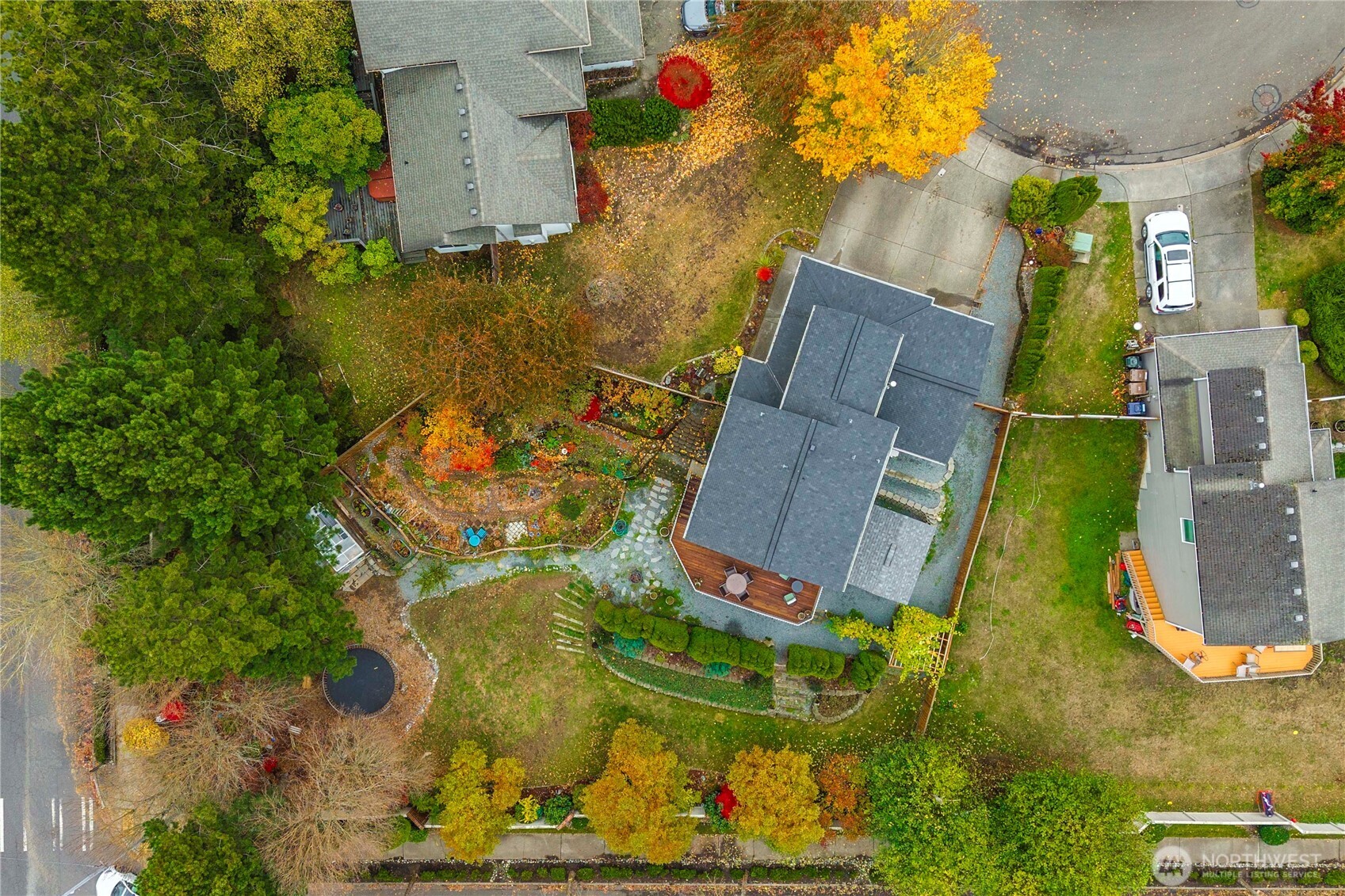 Sitting in a quiet cul-de-sac on a corner lot!