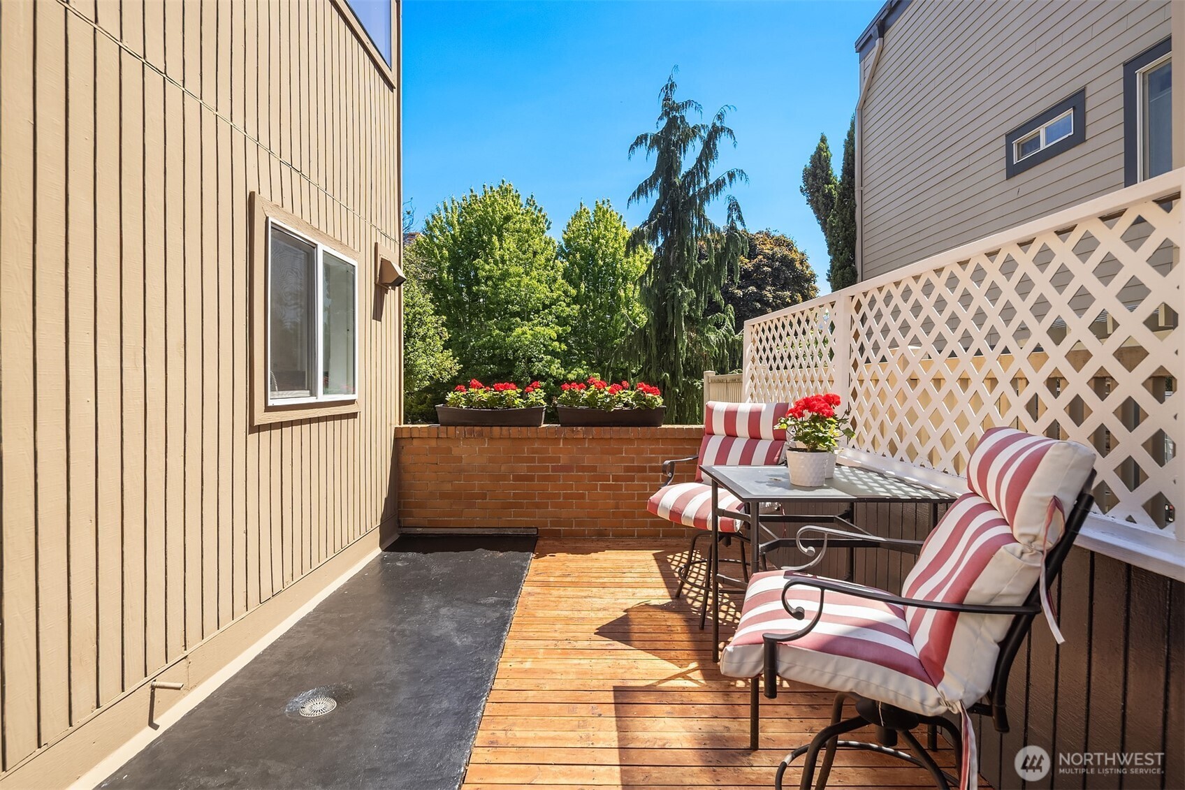 You will love the overhead view of the 4th of July Fireworks from the comfort of your own home!