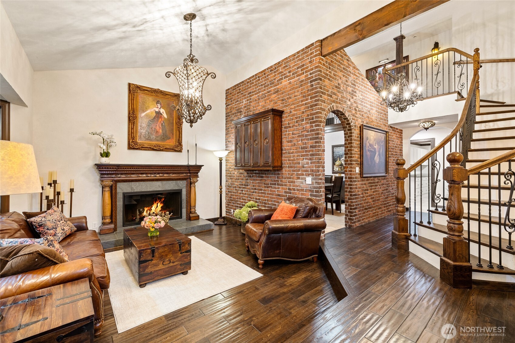 Stunning Entry Sets the Tone for Something Special!