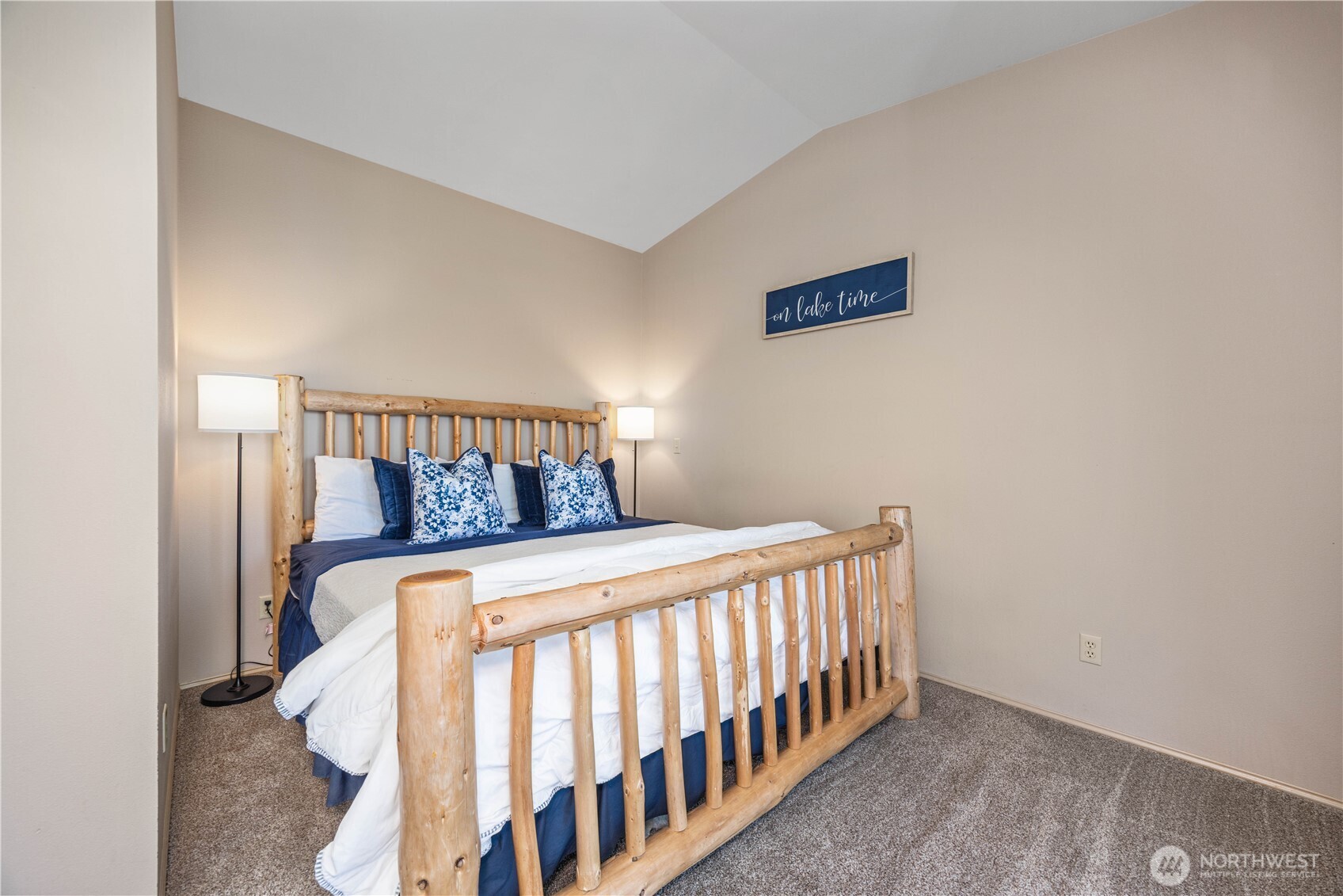 Main floor primary bedroom