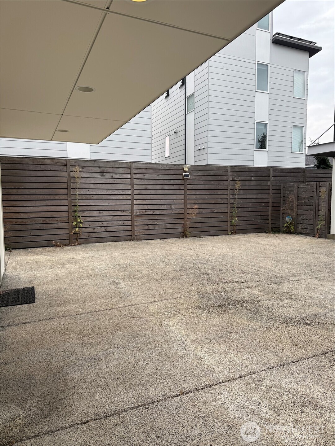 Back area patio area possible parking area