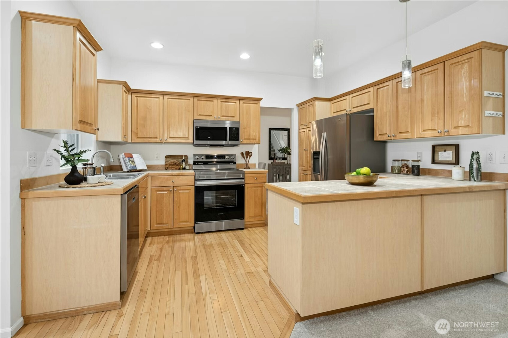 Plenty of counter space .