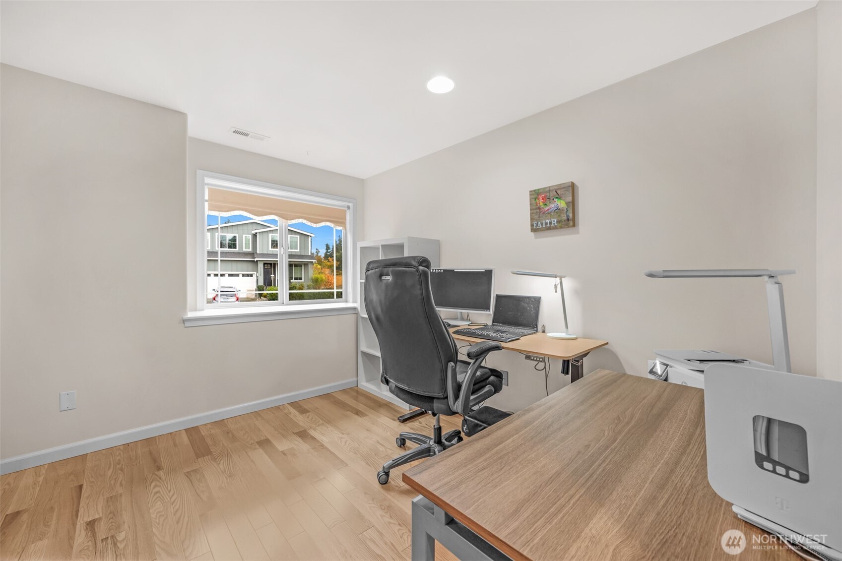 /NWM2450883/NWM2450883-20.jpg /NWM2450883/NWM2450883-20.jpg