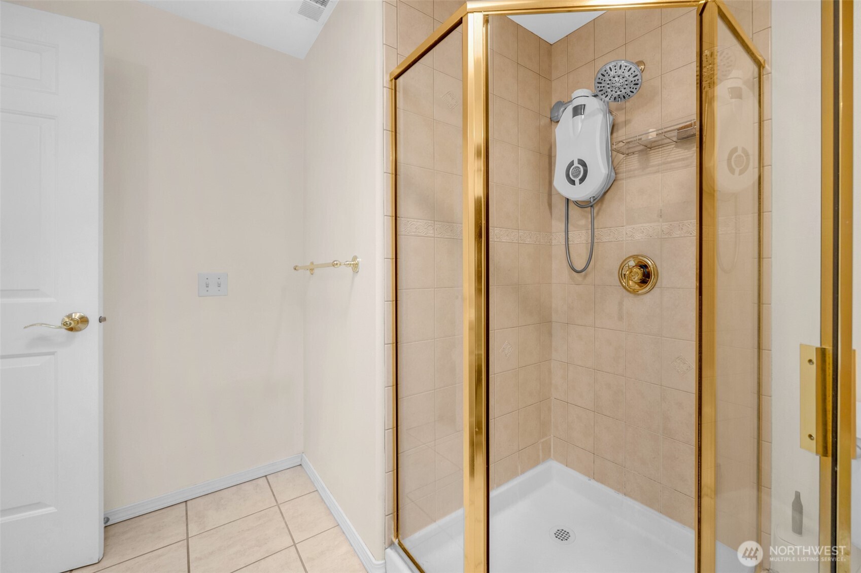 /NWM2450883/NWM2450883-23.jpg /NWM2450883/NWM2450883-23.jpg