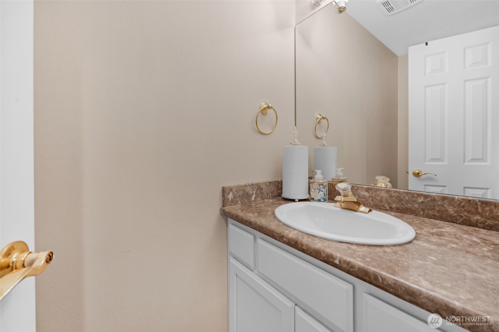 /NWM2450883/NWM2450883-27.jpg /NWM2450883/NWM2450883-27.jpg