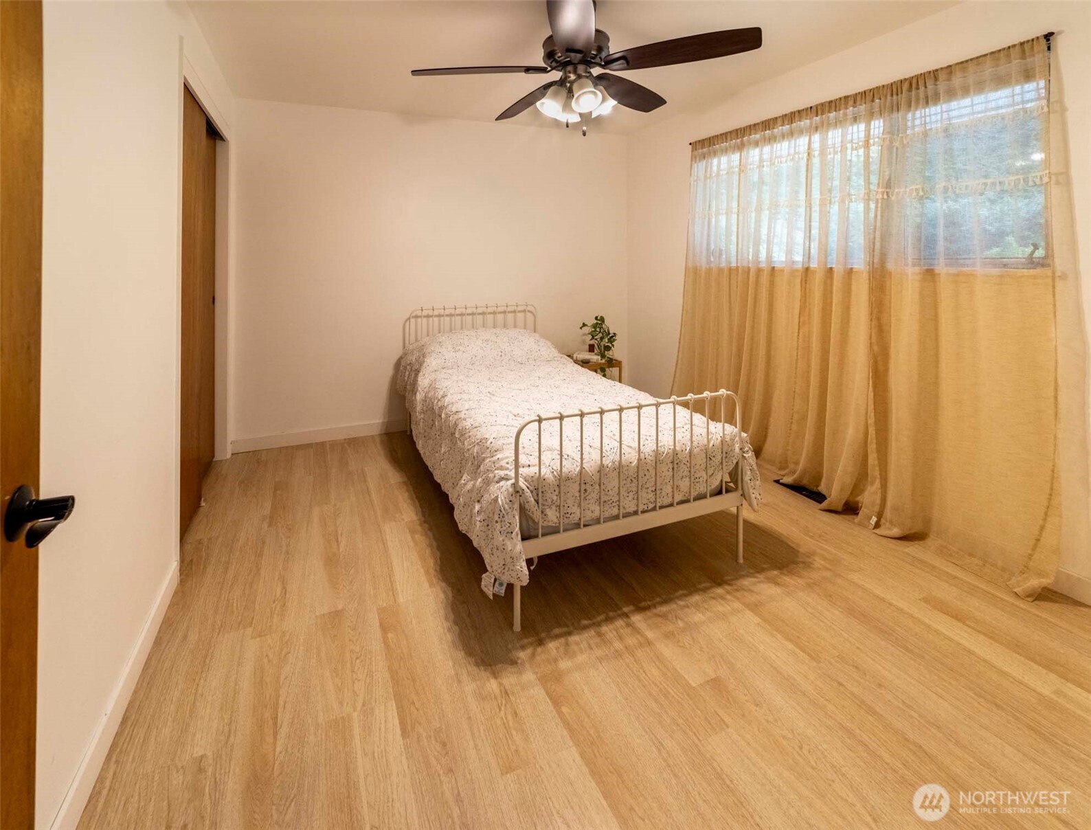 Upstairs Bedroom