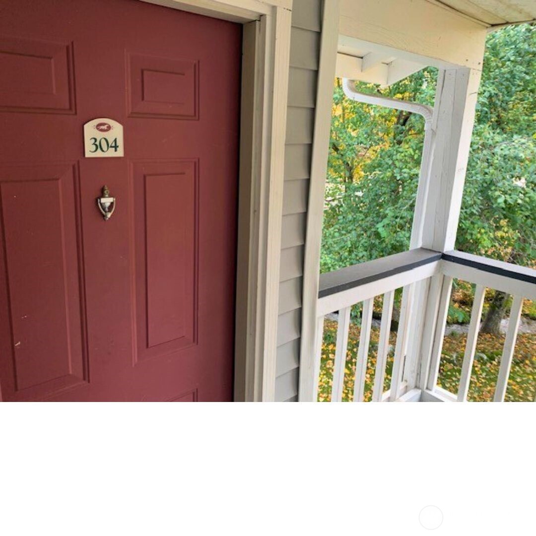 Covered front porch.