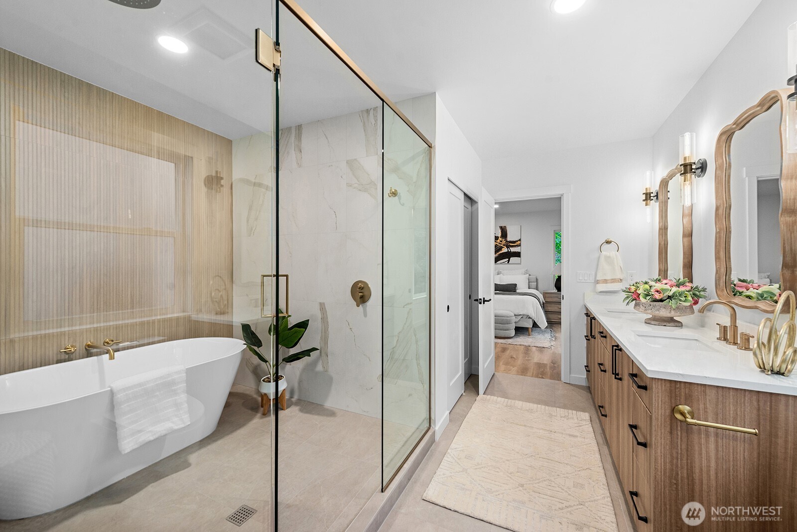 5 piece primary bathrooms don't get much better than this