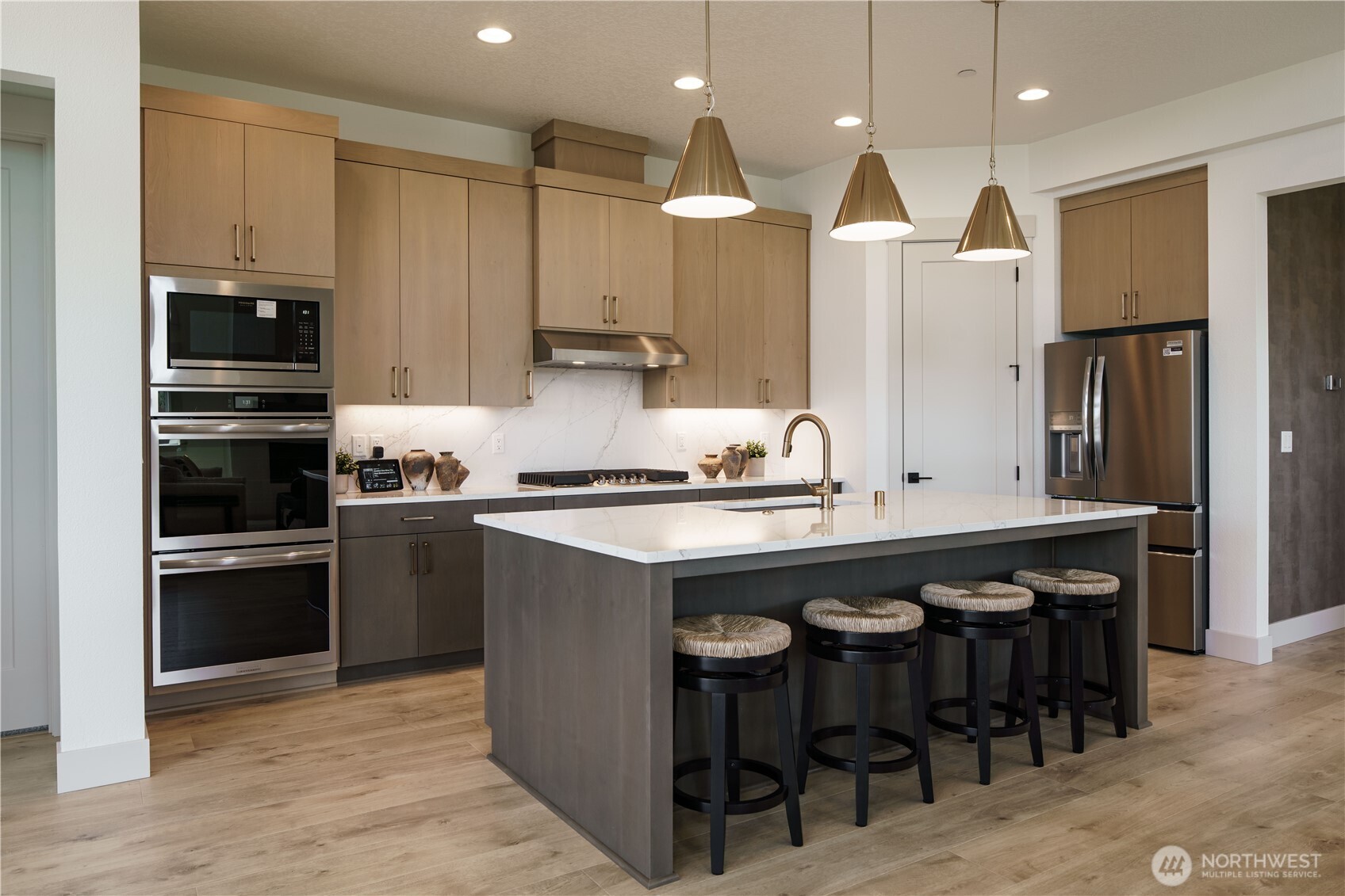 This photo/rendering is provided for illustrative purposes only. It does not depict the actual property, finishes, or furnishings, which may differ.