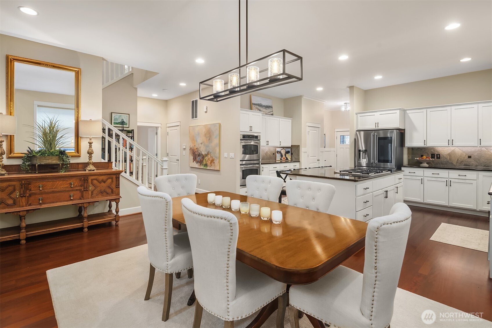 2 bedrooms on main, 2 upstairs