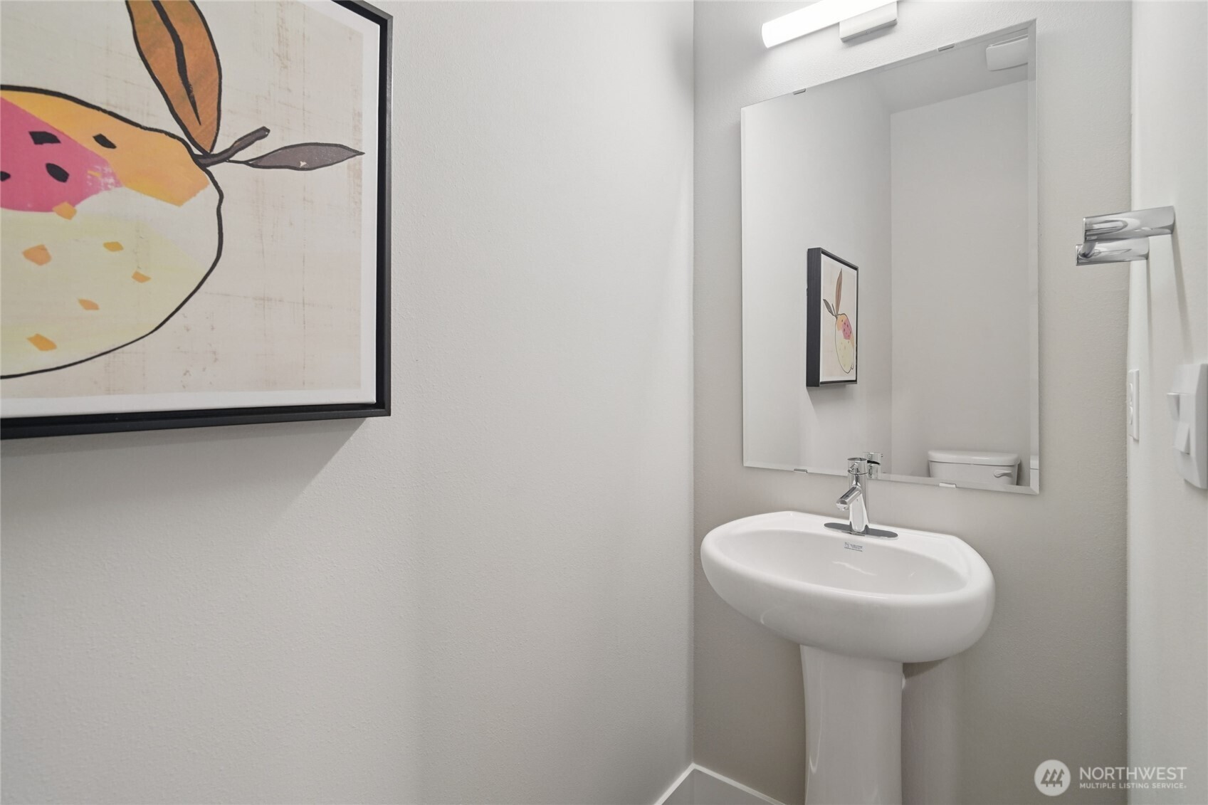 Photos are for representation only.  Features, colors and selections may differ from photograph. See site agent for details.