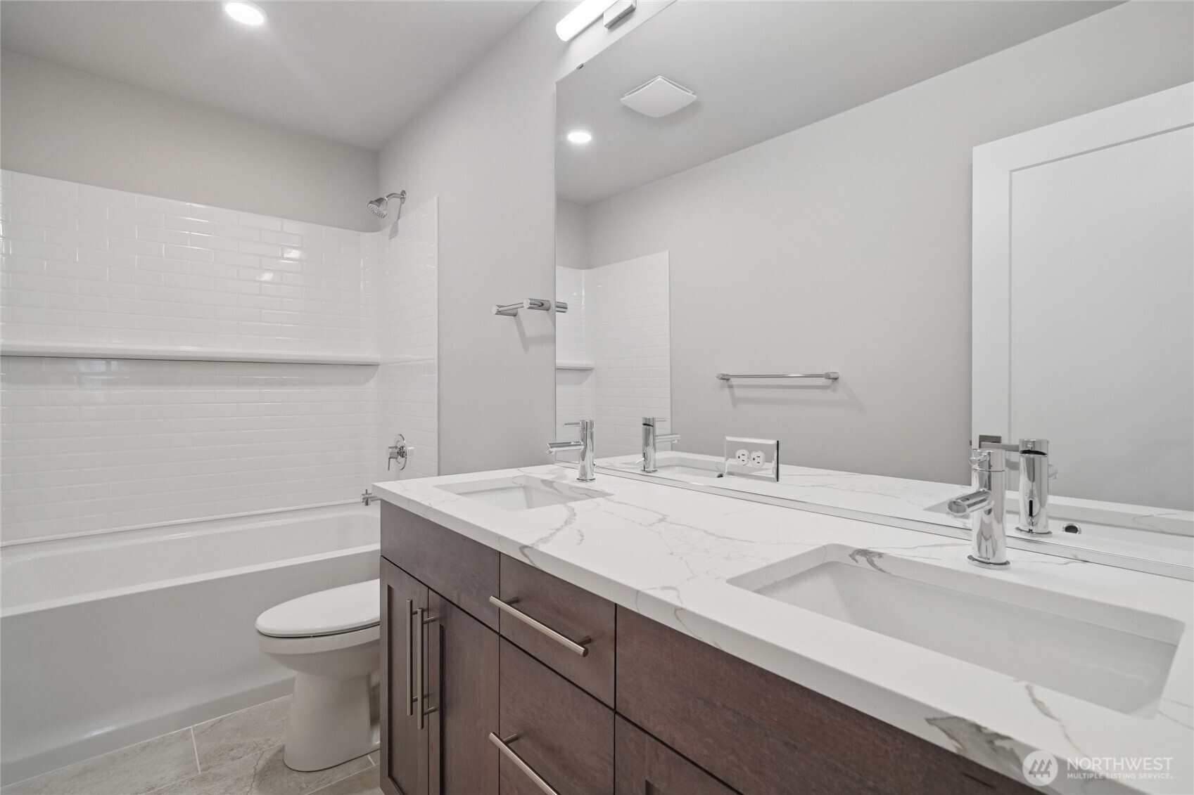 Photos are for representation only.  Features, colors and selections may differ from photograph. See site agent for details.