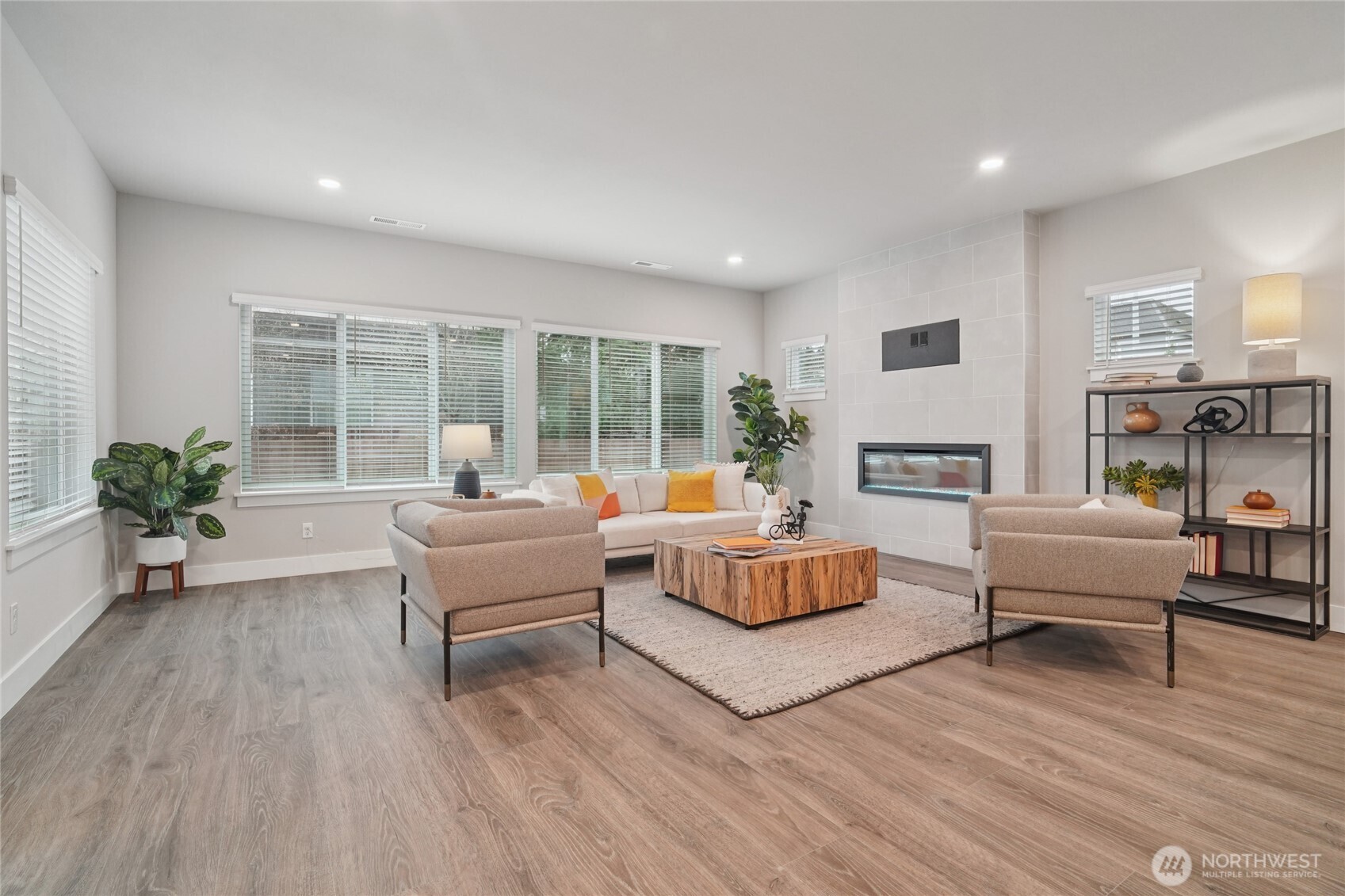 Photos are for representation only.  Features, colors and selections may differ from photograph. See site agent for details.