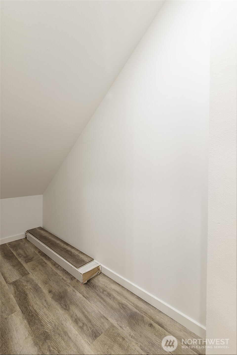 Walk in pantry/storage closet off kitchen