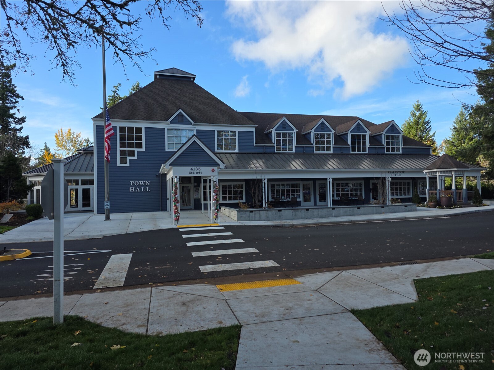 3rd floor meeting / game / socializing room
